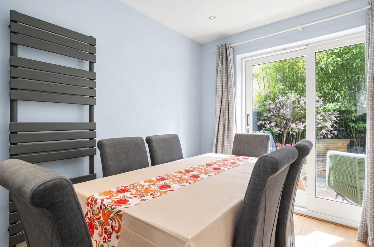Garden Townhouse — dining room