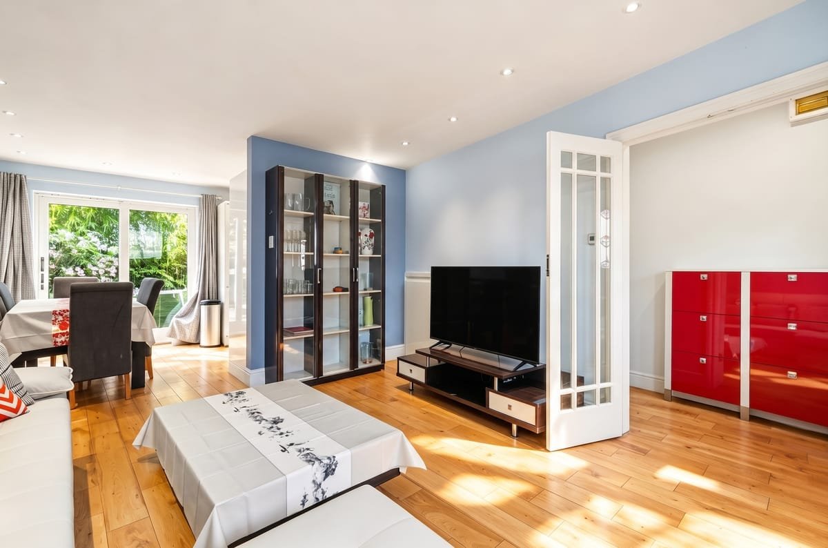 Garden Townhouse — living room