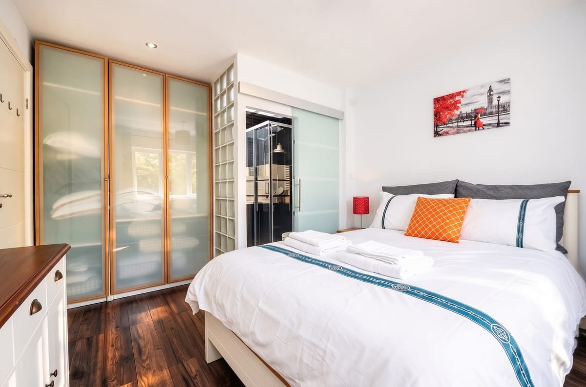Garden Townhouse — master bedroom