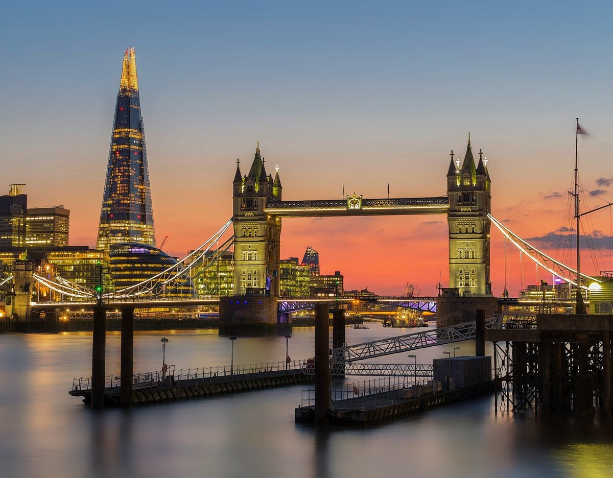 Riverside 1BR — Tower Bridge and The Shard at sunset