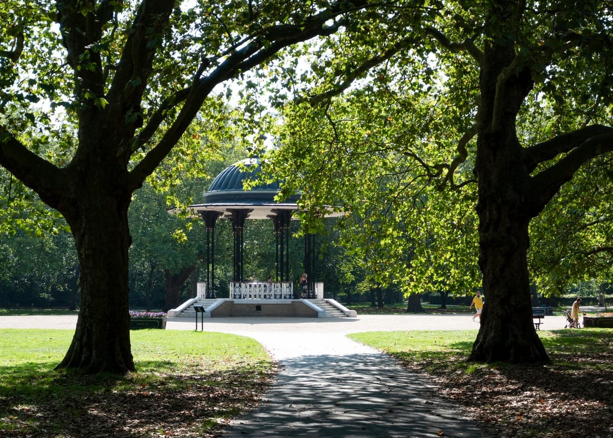 Riverside 3BR — Southwark Park bandstand